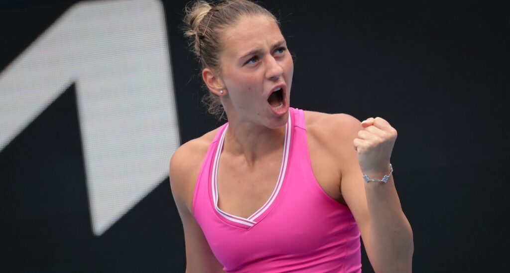 Kostyuk explique sa poignée de main avec Kasatkina : « Ce n’est pas de la politique, c’est une question d’humanité » Kostyuk explique sa poignée de main avec Kasatkina : « Ce n’est pas de la politique, c’est une question d’humanité »