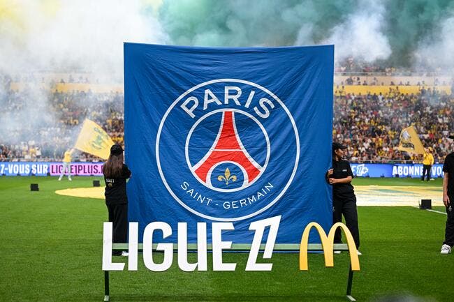 Khalil Ayari dernière recrue du PSG (off) Khalil Ayari dernière recrue du PSG (off)