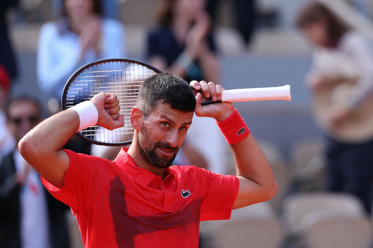 Djokovic remporte son 100e match à Roland-Garros et rejoint Zverev en quart de finale Djokovic remporte son 100e match à Roland-Garros et rejoint Zverev en quart de finale