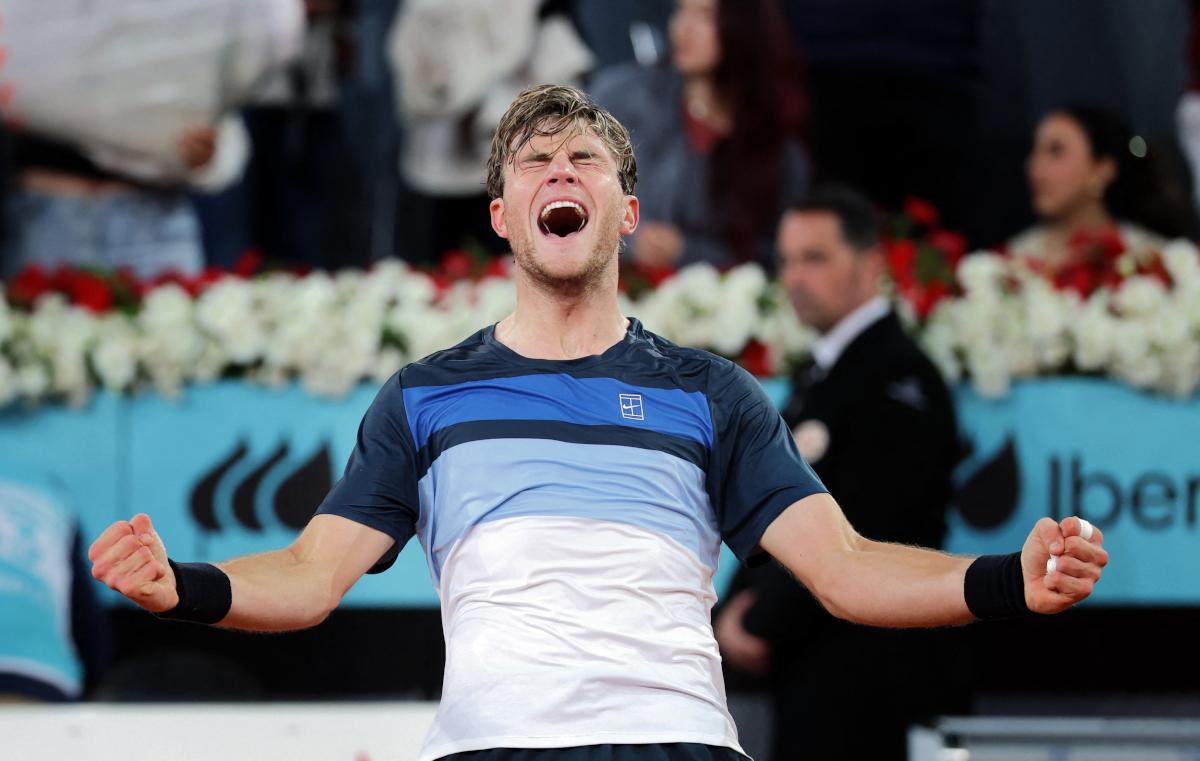 Draper sort Musetti à Madrid pour rejoindre sa deuxième finale en Masters 1000 Draper sort Musetti à Madrid pour rejoindre sa deuxième finale en Masters 1000