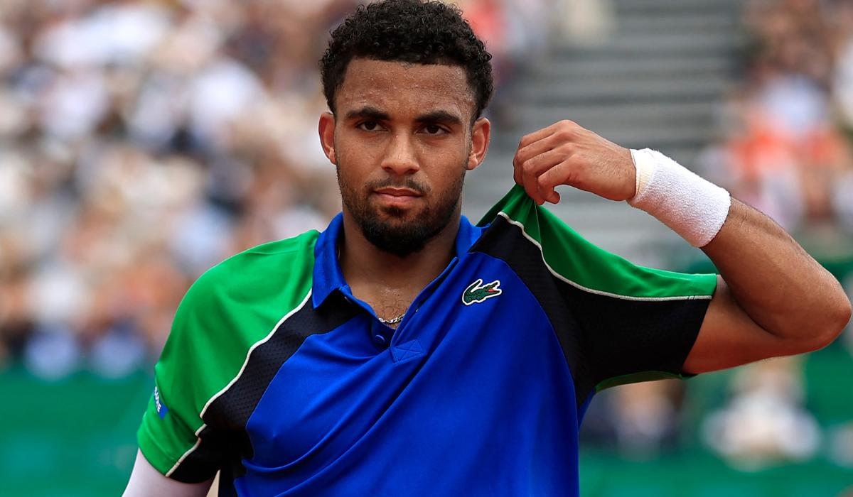 Shelton et Fils renoncent à leur quart de finale en double à Toronto Shelton et Fils renoncent à leur quart de finale en double à Toronto