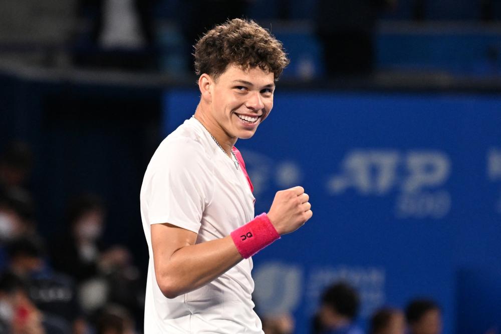 « Si quelqu’un peut décrocher quelques jours de congés pour ma sœur, ça serait génial ! », la réaction pleine d’humour de Shelton après s’être qualifié en huitièmes de finale à Wimbledon « Si quelqu’un peut décrocher quelques jours de congés pour ma sœur, ça serait génial ! », la réaction pleine d’humour de Shelton après s’être qualifié en huitièmes de finale à Wimbledon