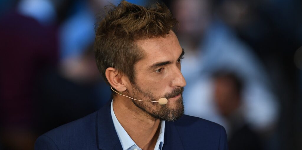 Escudé : « Aujourd’hui, c’est encore Djokovic mais le troisième homme à venir derrière Alcaraz et Sinner, ce serait potentiellement Ben Shelton » Escudé : « Aujourd’hui, c’est encore Djokovic mais le troisième homme à venir derrière Alcaraz et Sinner, ce serait potentiellement Ben Shelton »
