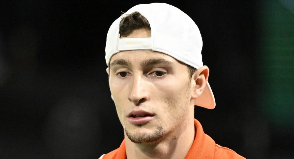 Finaliste en titre, Ugo Humbert est dépité : « Je suis triste de vous annoncer cela »