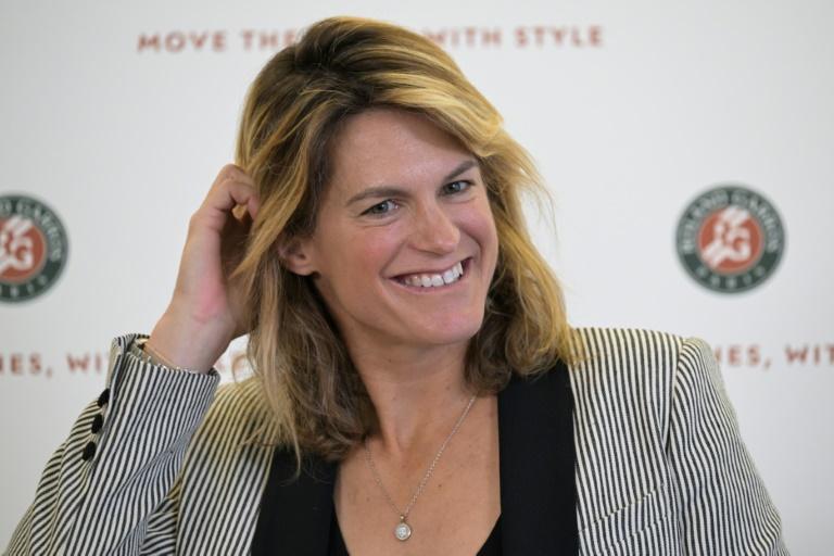 « C’est compliqué pour nous de faire autrement », Mauresmo justifie l’absence de programmation de matchs féminins en session de soirée à Roland-Garros « C’est compliqué pour nous de faire autrement », Mauresmo justifie l’absence de programmation de matchs féminins en session de soirée à Roland-Garros