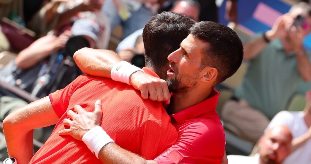 « C’est pour cette raison majeure que s’il ne se blesse pas, Alcaraz se retrouvera au même niveau que Djokovic en Grand Chelem », affirme Rick Macci
