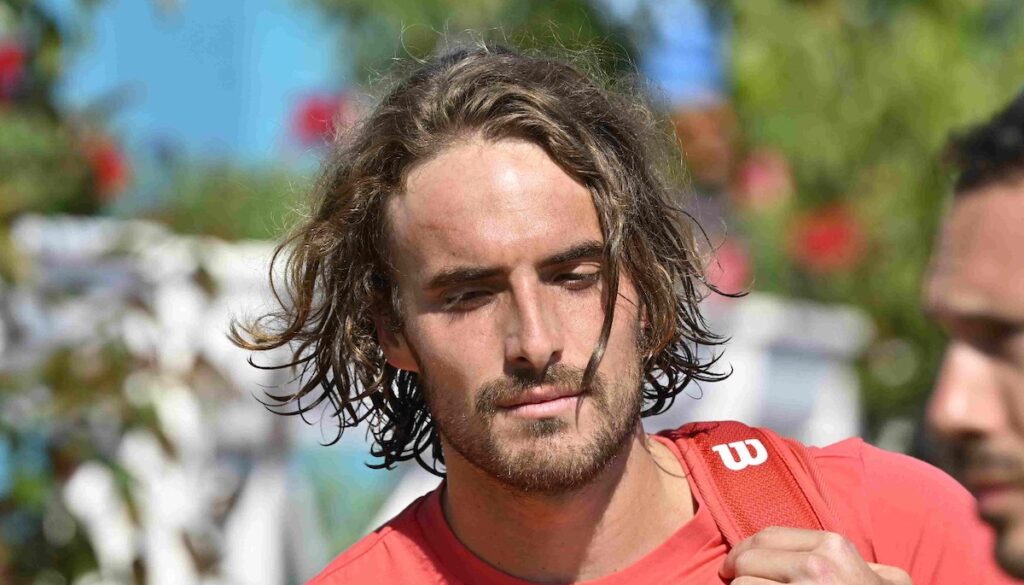 Tsitsipas au sujet d’Ivanisevic : « Si j’ai engagé un entraîneur comme Goran, c’était pour progresser et améliorer mon jeu. Pas pour rester les bras croisés. Sinon, je pourrais le faire avec n’importe quel autre entraîneur, bien moins cher »