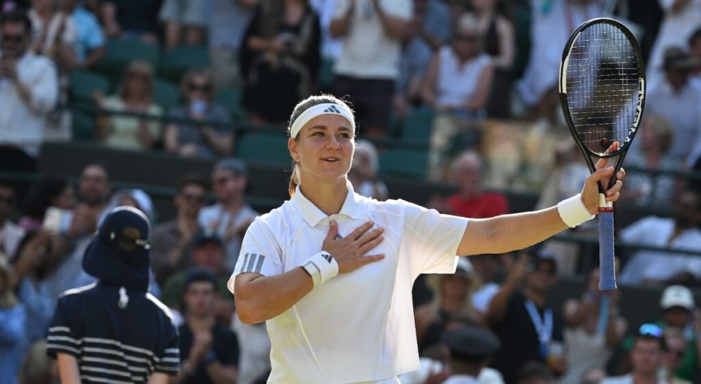 Karolina Muchova, après sa victoire contre Naomi Osaka : « Je ne sais pas si vous le savez, mais j’ai joué trois fois sur ce court et j’avais un bilan de trois défaites en trois matchs, donc je n’étais pas vraiment en bons termes avec ce court »
