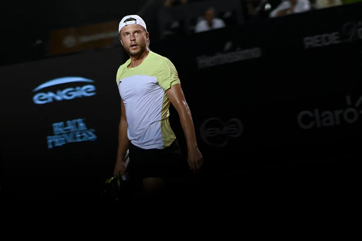 « Je ne m’attendais pas à ce qu’il serve aussi bien », Muller réagit à sa défaite contre Molcan en Coupe Davis