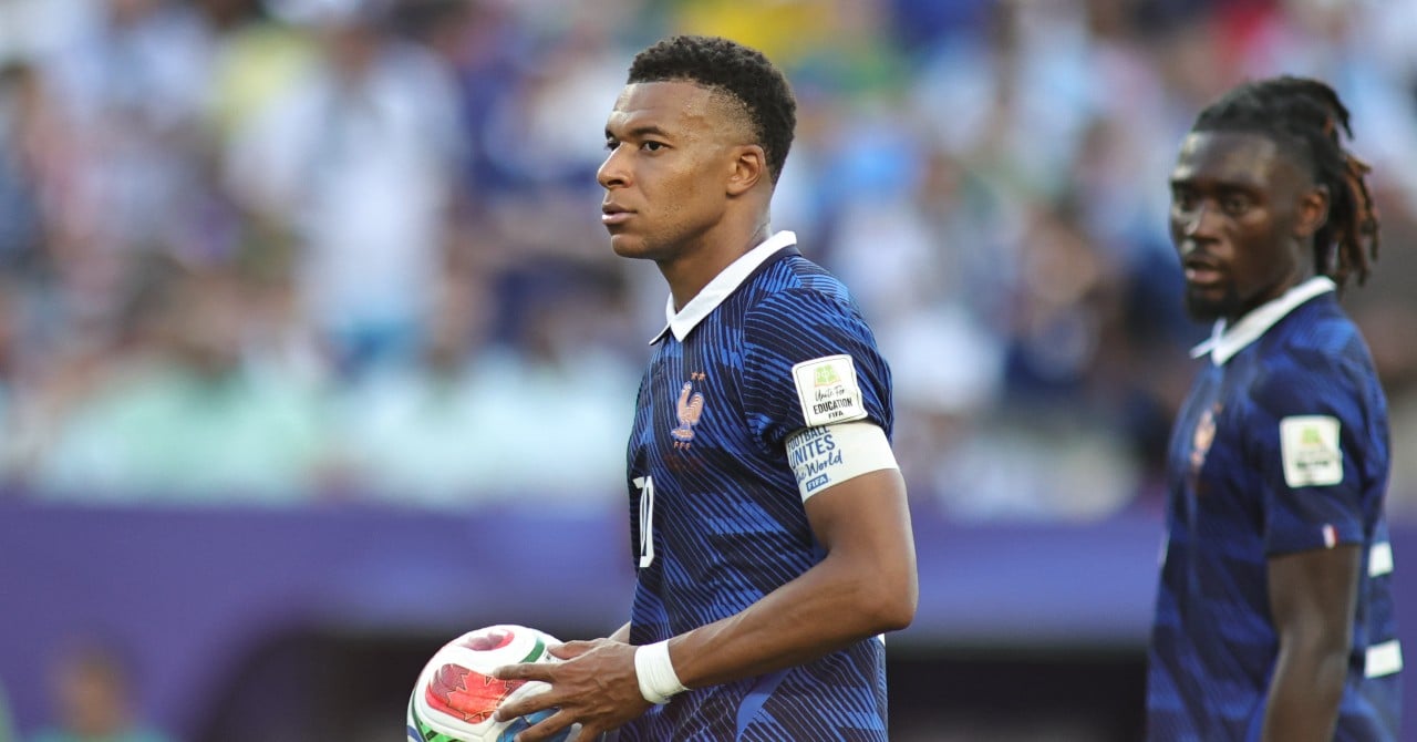 Paraguay : un mannequin à l’effigie de Kylian Mbappé brûlé sur la place publique