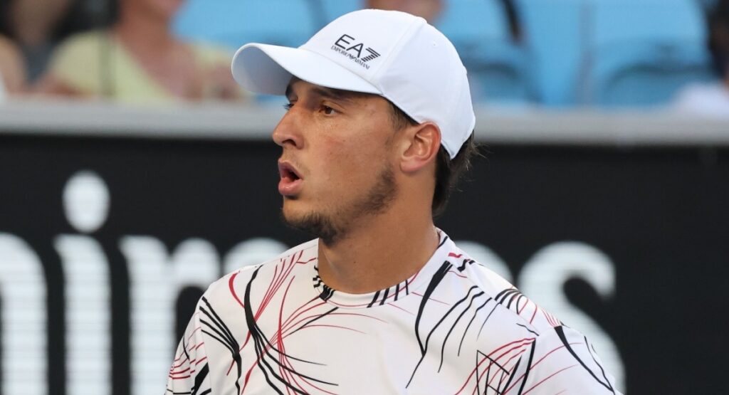 Luciano Darderi (22e mondial) : « Carlos Alcaraz et Jannik Sinner sont les Roger Federer et Rafael Nadal de notre époque. Si je pouvais m’entraîner avec eux toutes les semaines, je le ferais »