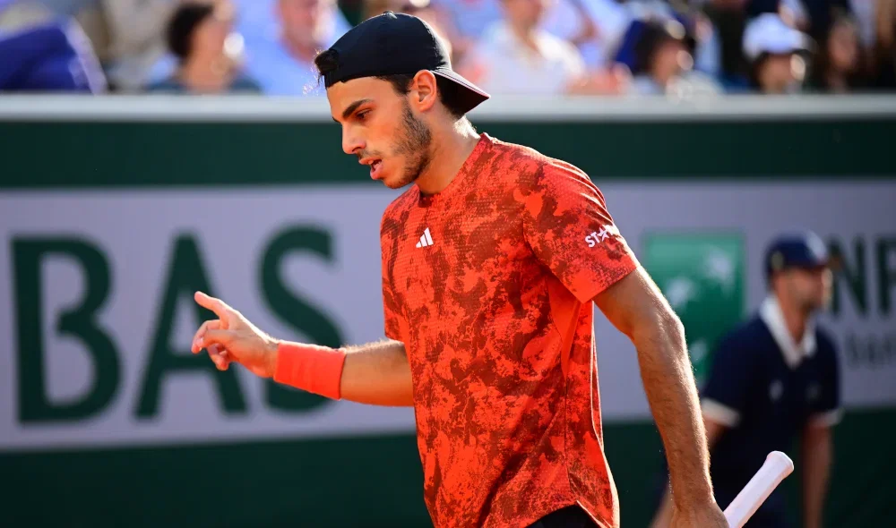 Cerundolo réagit après Roland-Garros et recrute un ancien champion olympique
