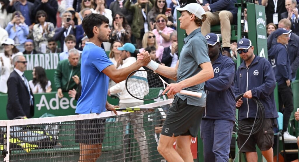 Ce que se sont dit Alcaraz et Sinner lors de la poignée de main au filet