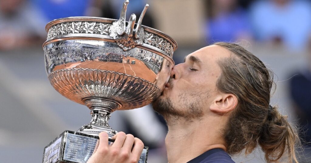Zverev : « Après mon titre à Roland-Garros, il y a eu des commentaires de nombreuses personnes disant : ‘Sinner était éliminé et Alcaraz n’a même pas joué’. Mais combien de malchance ai-je eu en Grand Chelem ces dernières années ? »