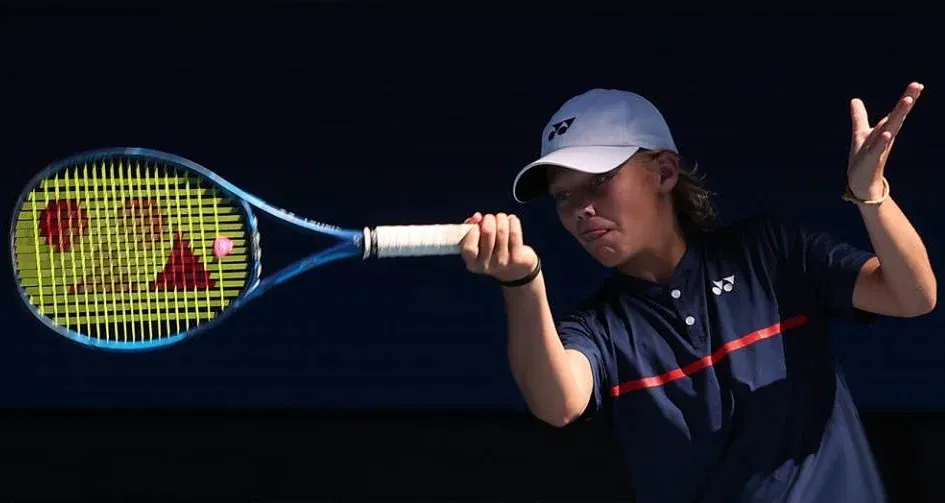 Cruz Hewitt, 17 ans, élu « Athlète Junior Masculin de l'Année » !