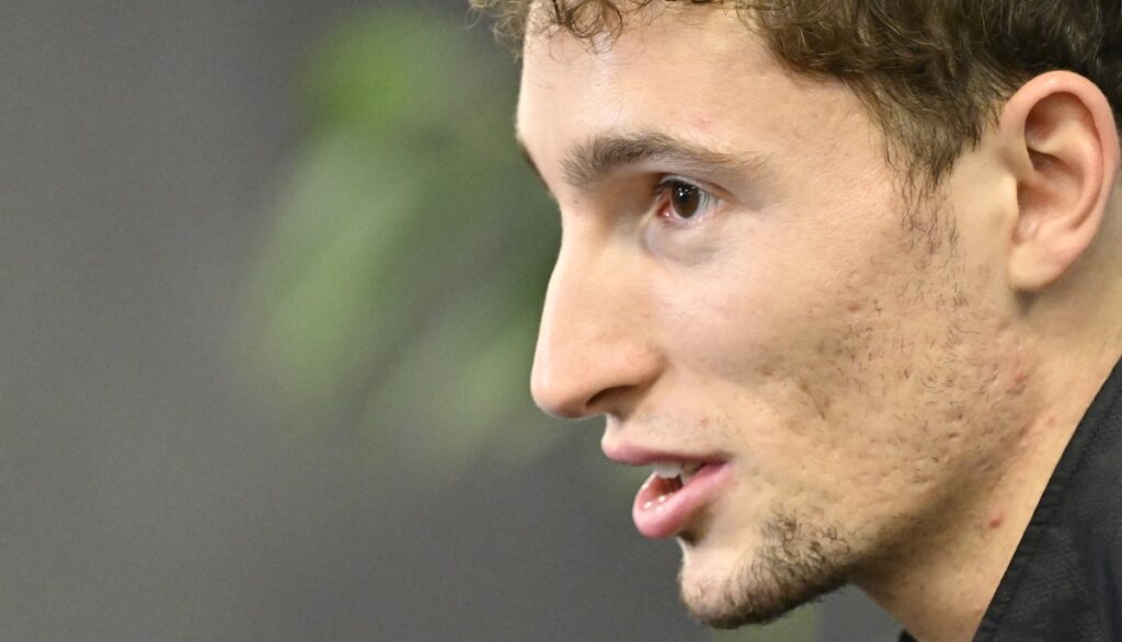 Thierry Ascione, coach d’Ugo Humbert cette semaine : « Les grands joueurs, il ne faut pas les faire douter. On ne peut pas arriver et dire que ce qui a été fait avant, c’est de la merde»