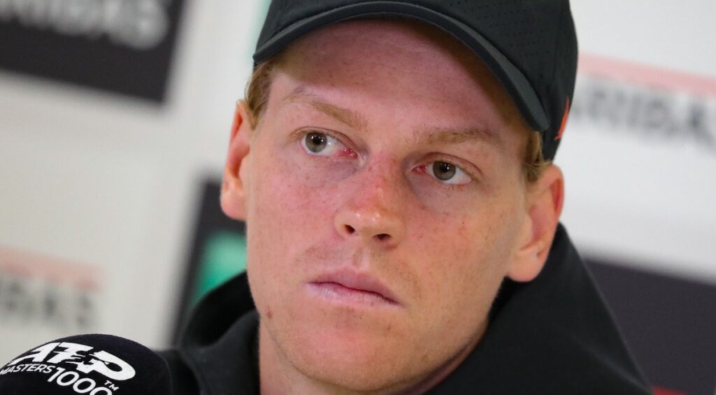 Docteur Mondenard, spécialiste des questions de dopage, s’interroge sur l’instauration d’une surveillance accrue des douches et des pauses toilettes pendant les matchs : « Les prochains chiffres diront si la stratégie porte ses fruits »