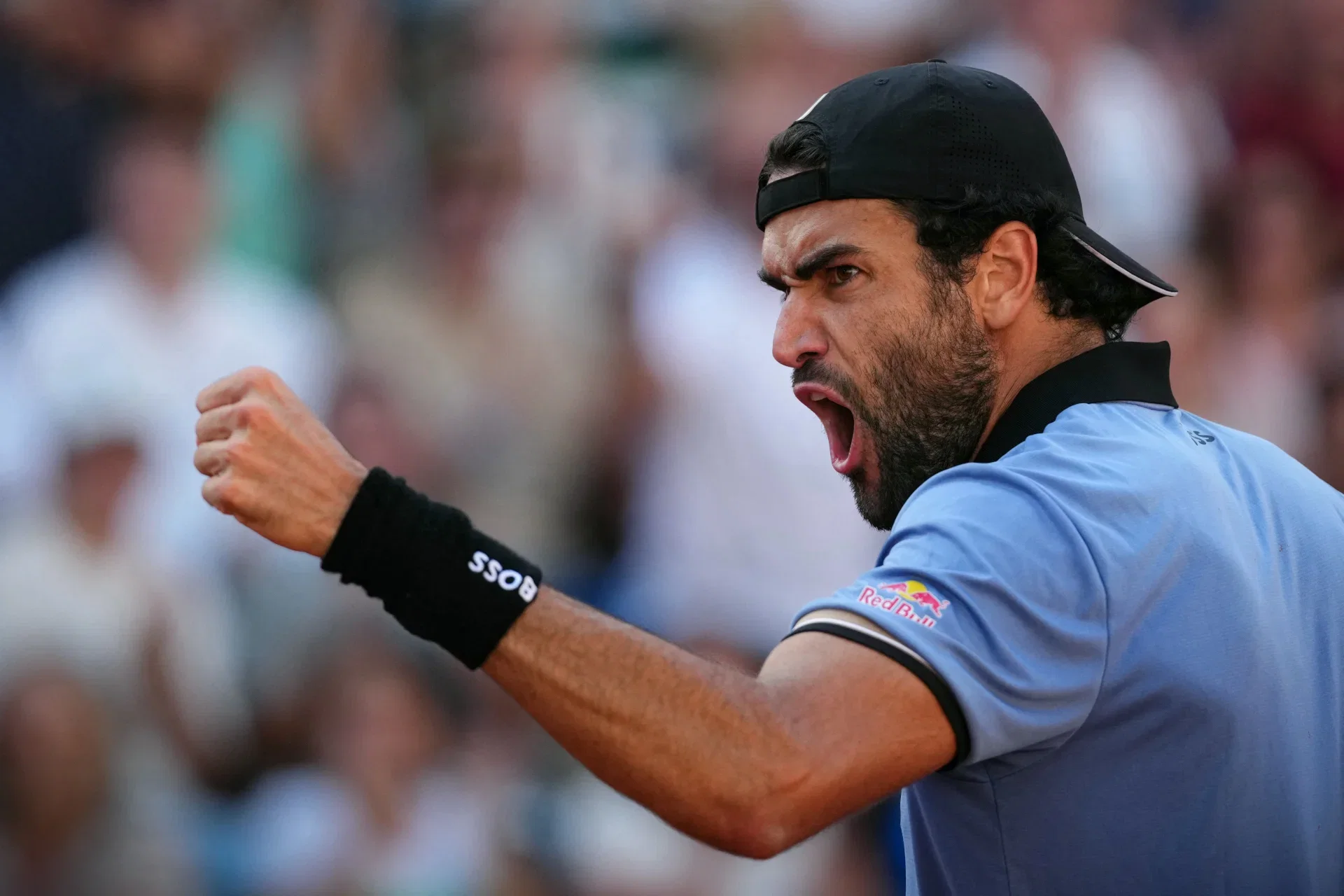 « J'ai envoyé une lettre au tournoi » : Binaghi, patron du tennis italien, réclame une wild card pour Matteo Berrettini à Wimbledon
