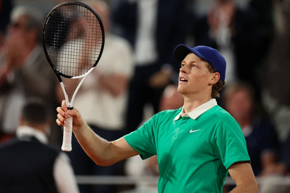 « C’est difficile de bien jouer au tennis » : Sinner perplexe sur les horaires des sessions de soirée