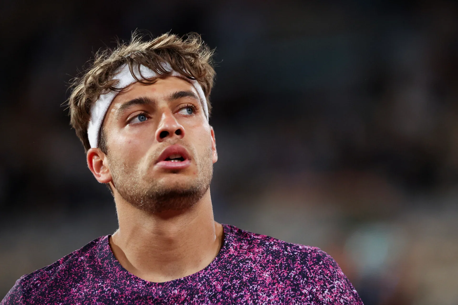 Retour brutal pour Cobolli : Tiafoe le stoppe dès son entrée en lice à Halle