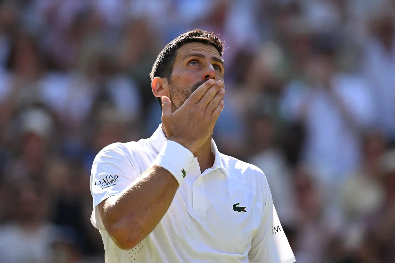 Huées, pression, mental : Pogacar révèle l’exemple de Djokovic qui le guide