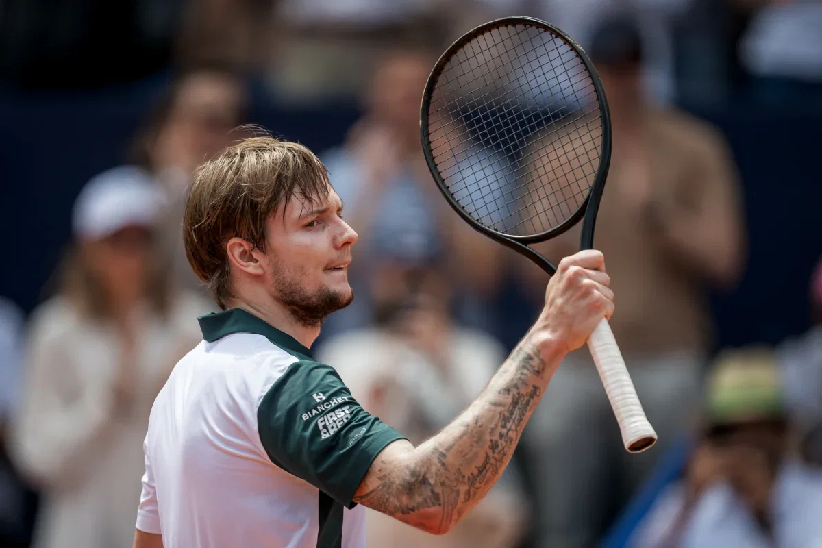 Gstaad : à trois points de la victoire, Bublik stoppé par la pluie face à Halys
