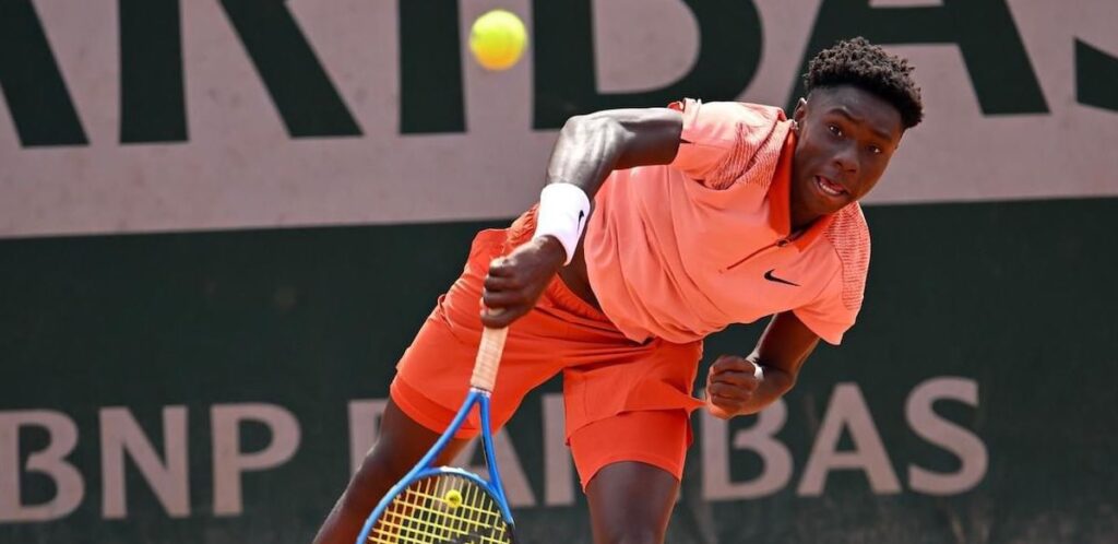 Moïse Kouamé (grand espoir du tennis français et invité sur le Masters 1000 de Miami) dévoile ses ambitions : « Mes objectifs sont vraiment d’être numéro un mondial et de gagner plein de Grands Chelems »