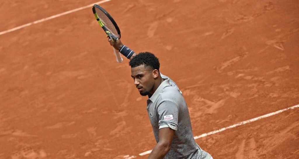 Arthur Fils, impressionnant vainqueur de Musetti : « Je suis aussi capable de jouer pendant des heures en revers sans faire une faute »