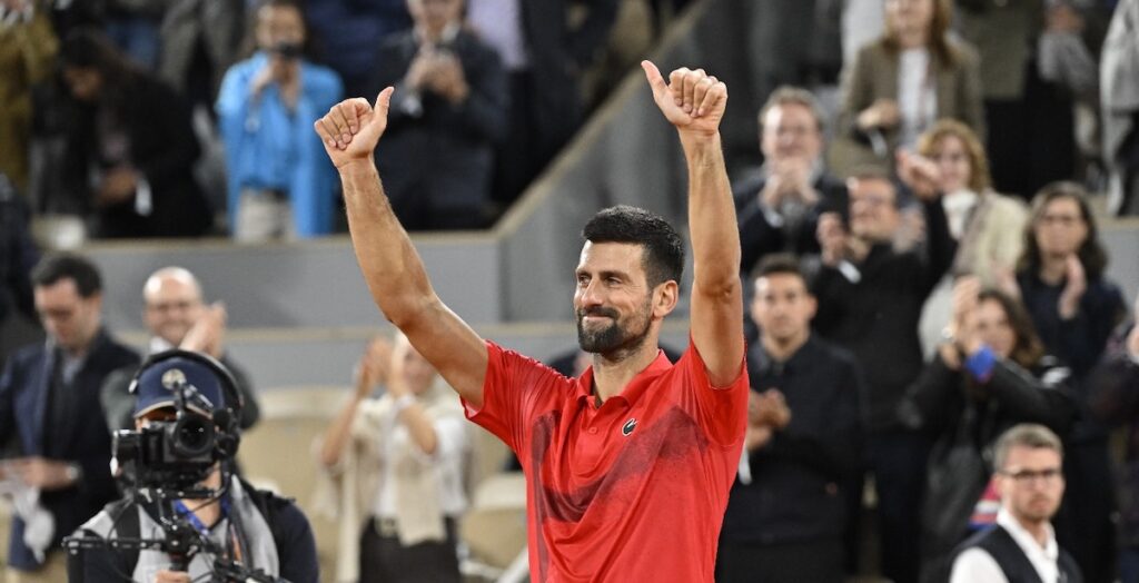 La très belle tenue de Novak Djokovic pour Roland-Garros dévoilée !