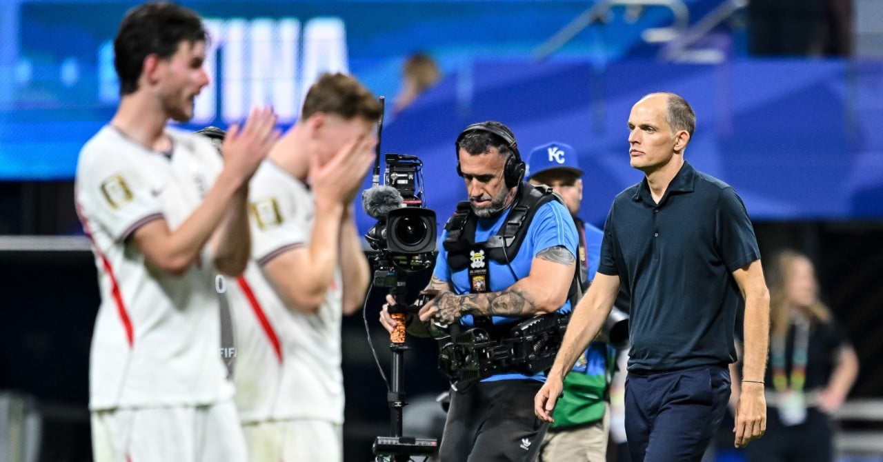 Un champion du monde détruit l’Angleterre !