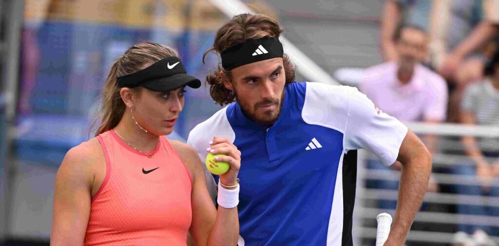 Tsitsipas célèbre avec sa compagne, Badosa déstabilisée avant sa finale demain ?