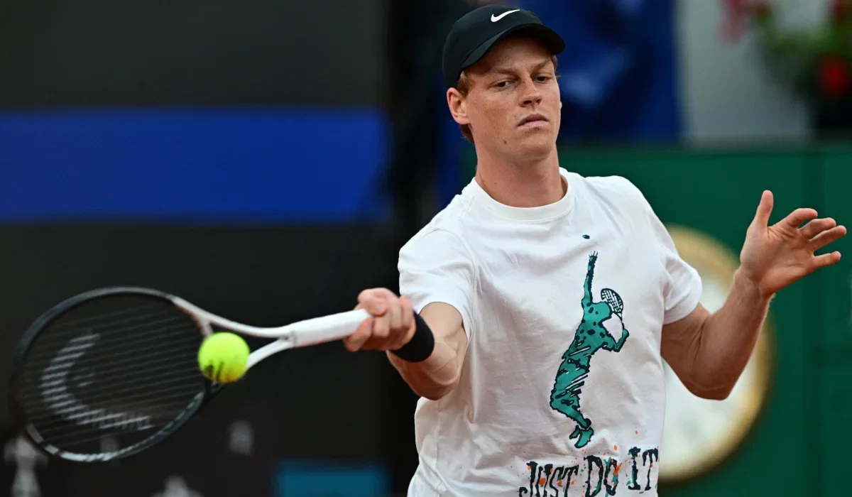 Sinner n’attend pas : arrivé à Madrid, il enchaîne déjà avec un premier entraînement