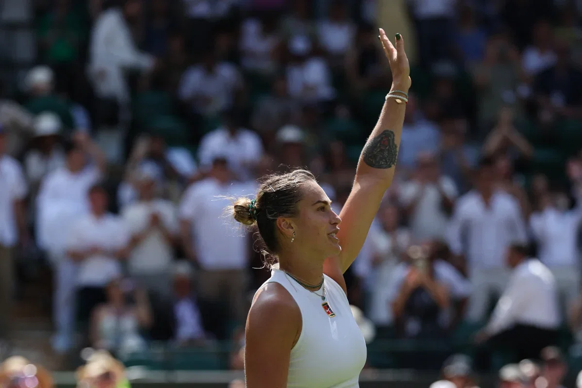 Sabalenka favorite à Wimbledon : Connors lâche une mise en garde sur son attitude