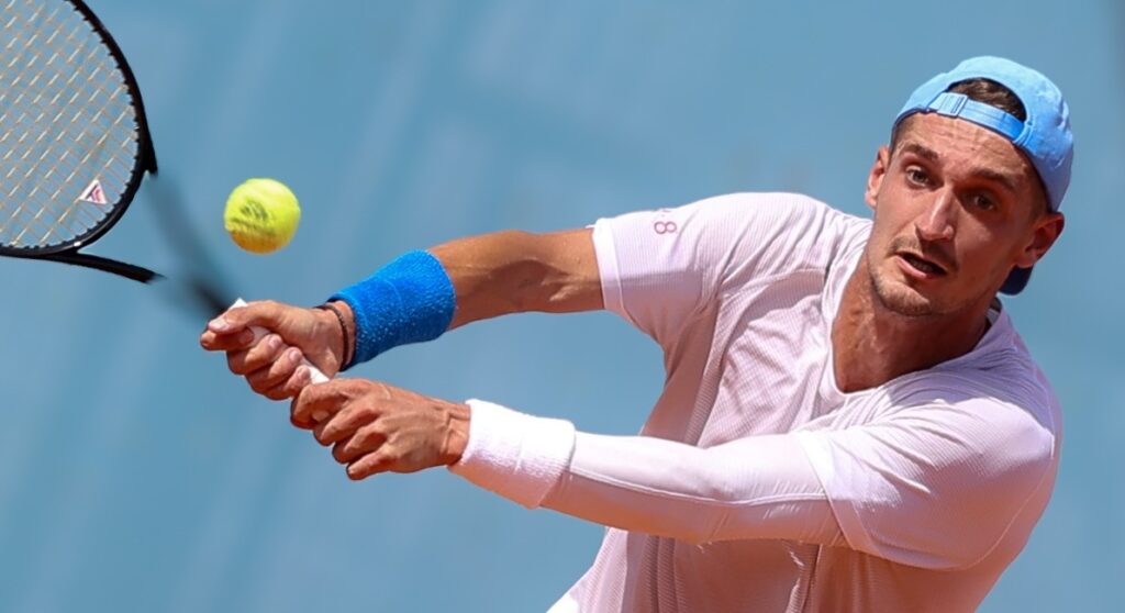 Guillaume Peyre, coach du Français Atmane : « Après son match contre Humbert, je ne lui ai même pas dit bravo parce que je n’étais pas content de la façon dont il a parlé au kiné et au médecin qui sont venus l’aider »