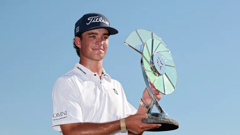 Le jeune Jackson Koivun s’impose devant le numéro un mondial au 3M OPEN, retour sur les résultats du week-end.