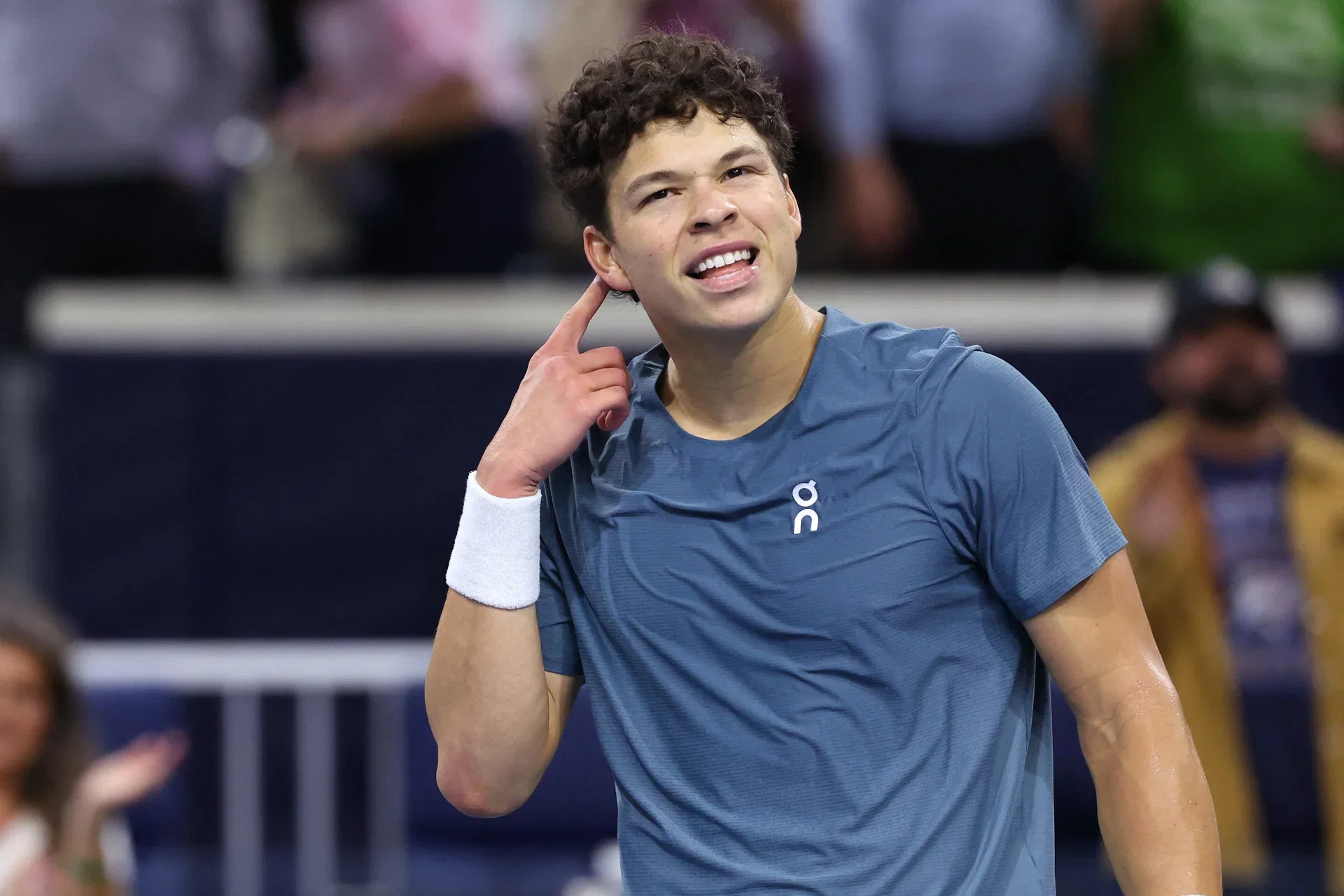 « Le circuit n’est peut-être pas viable » : Shelton prend la défense de Sinner et Djokovic