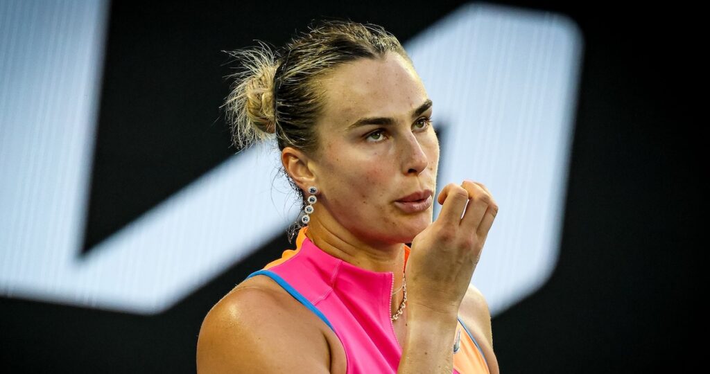 Aryna Sabalenka à Gauff après l’avoir battue en finale : « Coco, tu es tellement douée pour les discours que, honnêtement, je ne sais pas quoi dire d’autre »