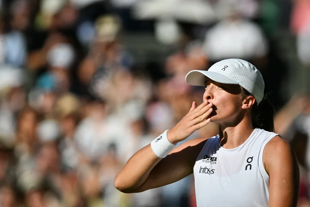 « Je vais essayer d’en avoir encore plus » : Swiatek va reprendre sa chasse aux serviettes à Wimbledon